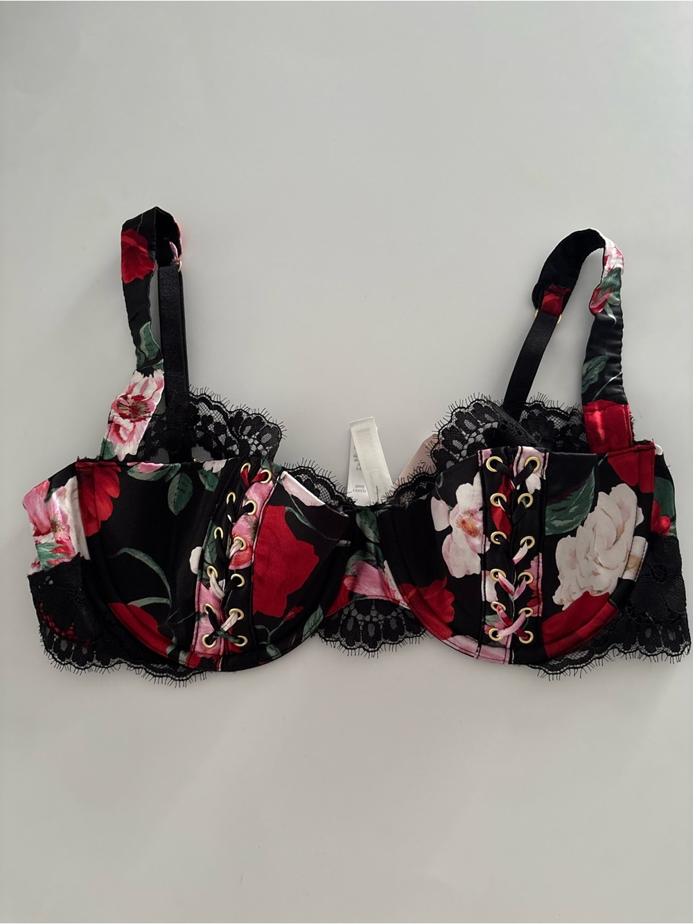 Atelier Victoria's Secret Bra Nwt Black Floral Underwire
Lightly Lined Bra 34D
